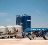 Cuts to US oil jobs and spending  threaten industry output growth